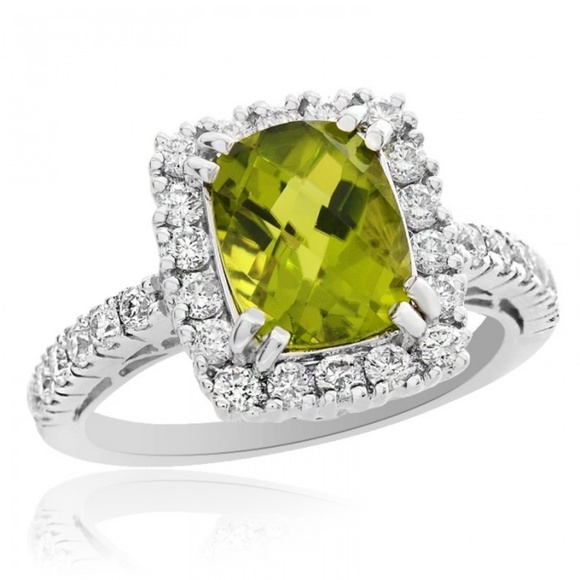 2.10 Carat Peridot & 0.76 Carat Diamond Ring 18K - Picture 1 of 2